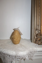 Load image into Gallery viewer, Rose Egg Candle
