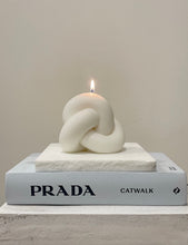 Load image into Gallery viewer, The Infinity Knot Candle (Blue)
