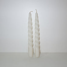 Load image into Gallery viewer, La La twirl candlestick (set of 2 - Pink)

