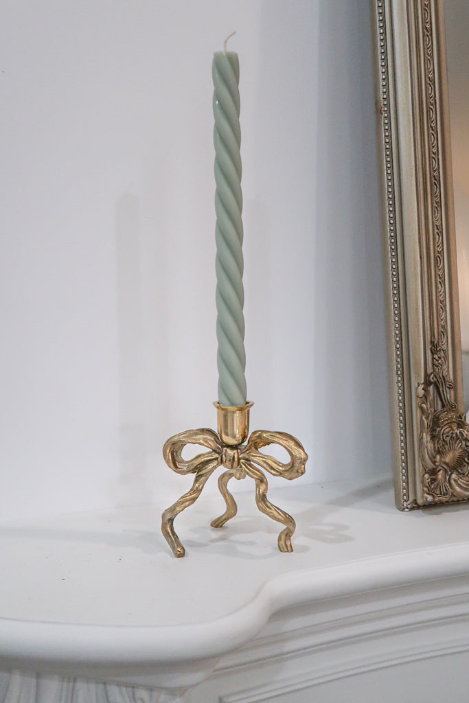 LOVE ALLY - Brass Bow Candle Holder