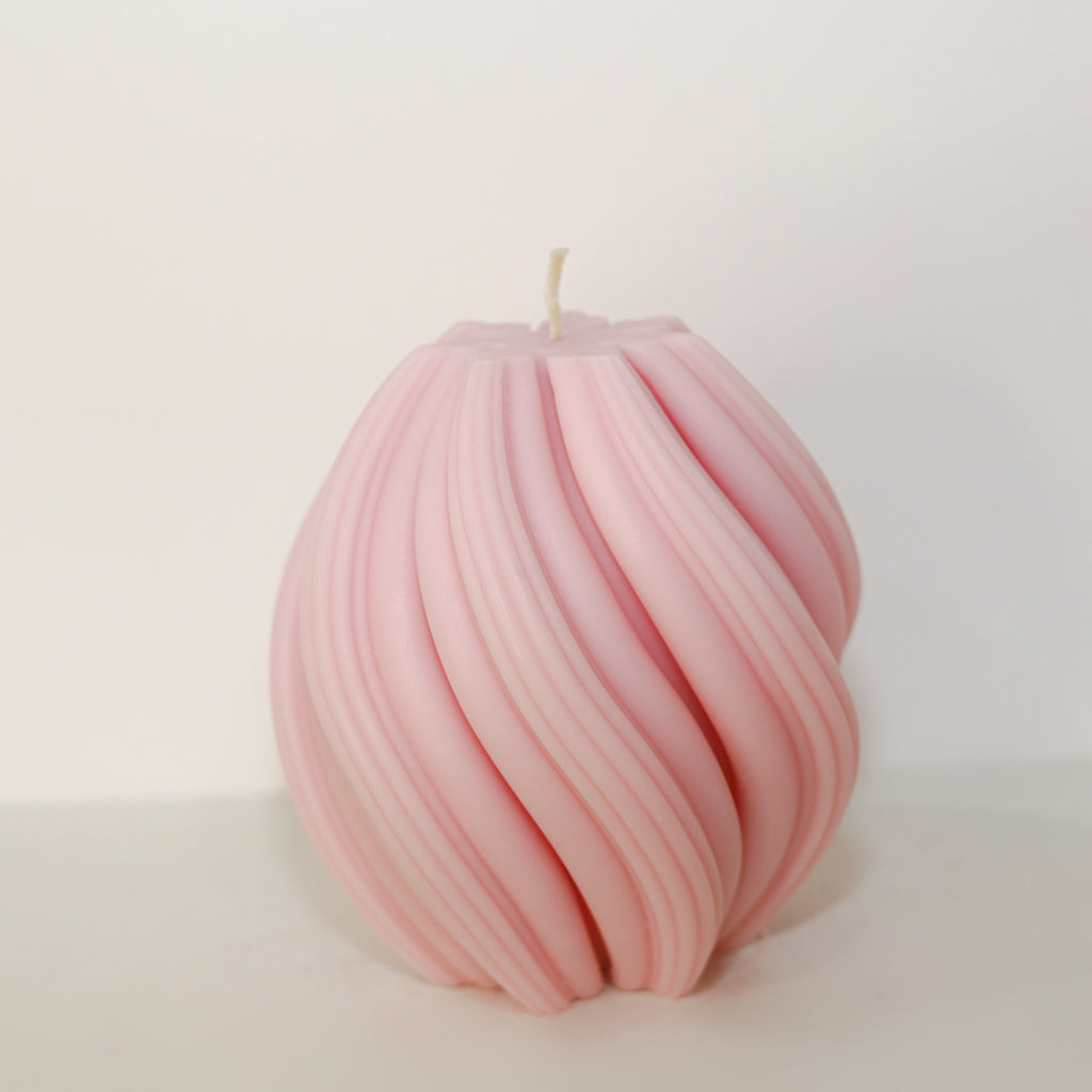 Maxwell Swirl Candle (Pink)