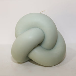 The Infinity Knot Candle (Sage)
