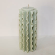 Load image into Gallery viewer, Poppy Frills Candle (Blue)
