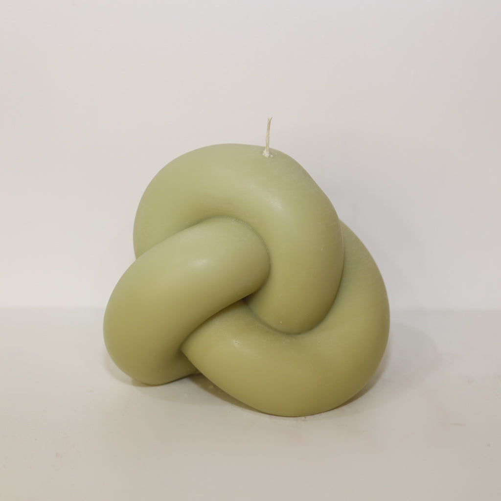 The Infinity Knot Candle (Olive)
