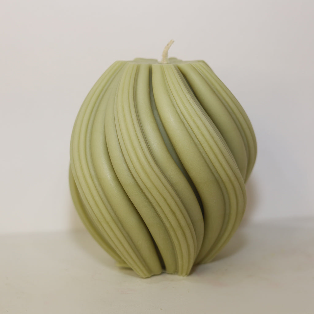Maxwell Swirl Candle (Olive)