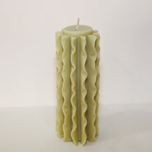 Load image into Gallery viewer, Poppy Frills Candle (Blue)
