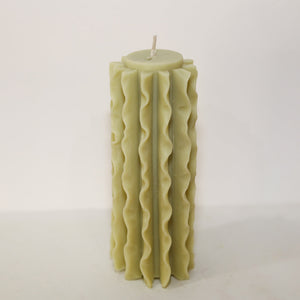 Poppy Frills Candle (Blue)