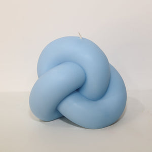 The Infinity Knot Candle (Blue)