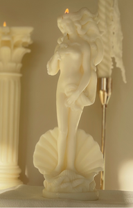 The Botticelli Venus Candle