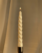 Load image into Gallery viewer, La La twirl candlestick (set of 2 - White)
